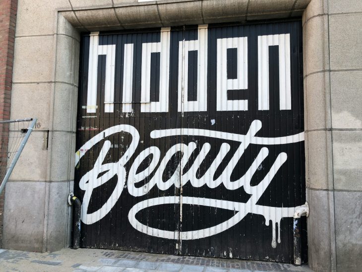 carine-l-Dq8tE0108SQ-unsplash